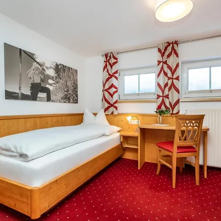 Fruhstuckspension Klinglhub 3* Flachau
