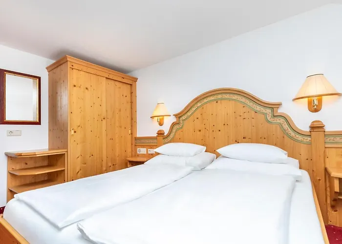 Fruehstueckspension Klinglhub Vendégház Flachau