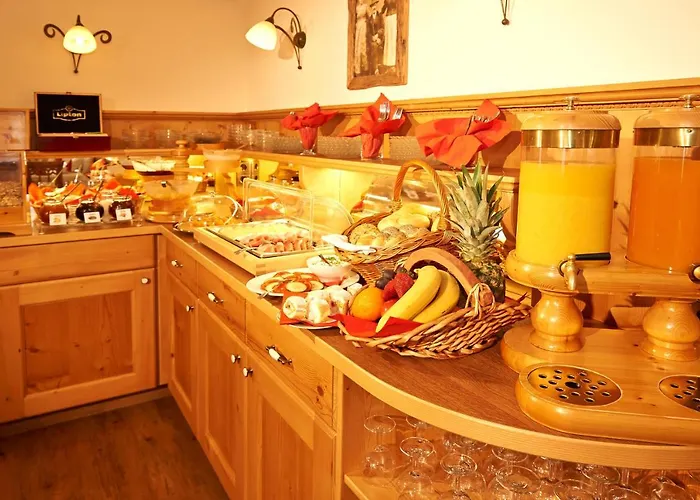 Fruehstueckspension Klinglhub ゲストハウス