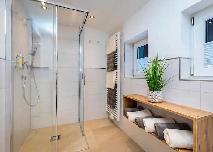 Fruehstueckspension Klinglhub ゲストハウス 3*