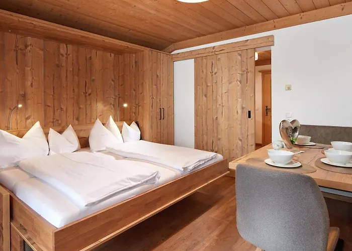 ゲストハウス Fruehstueckspension Klinglhub 3*