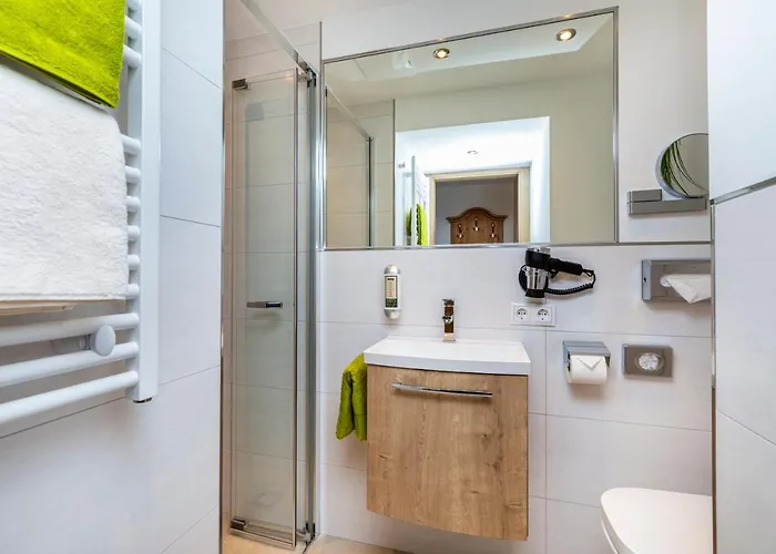 Fruehstueckspension Klinglhub ゲストハウス 3*