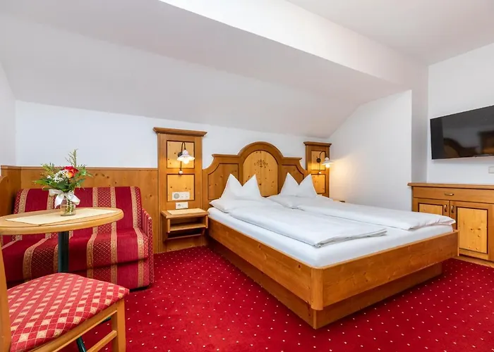 Vendégház Fruehstueckspension Klinglhub 3*