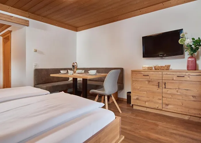 Fruehstueckspension Klinglhub ゲストハウス